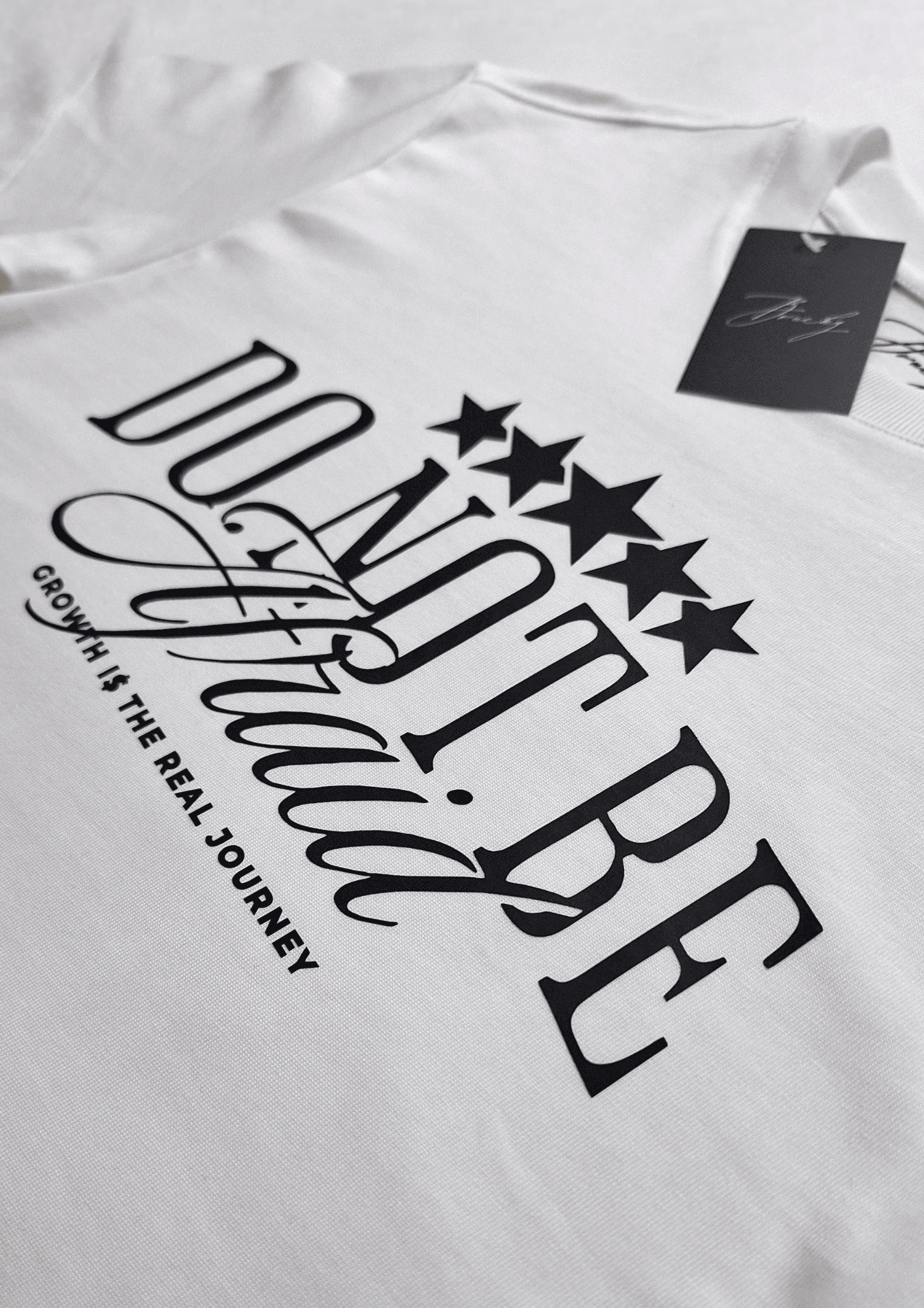 HOME E$$ENTIAL$ IVORY/BLCK REGULAR TEE