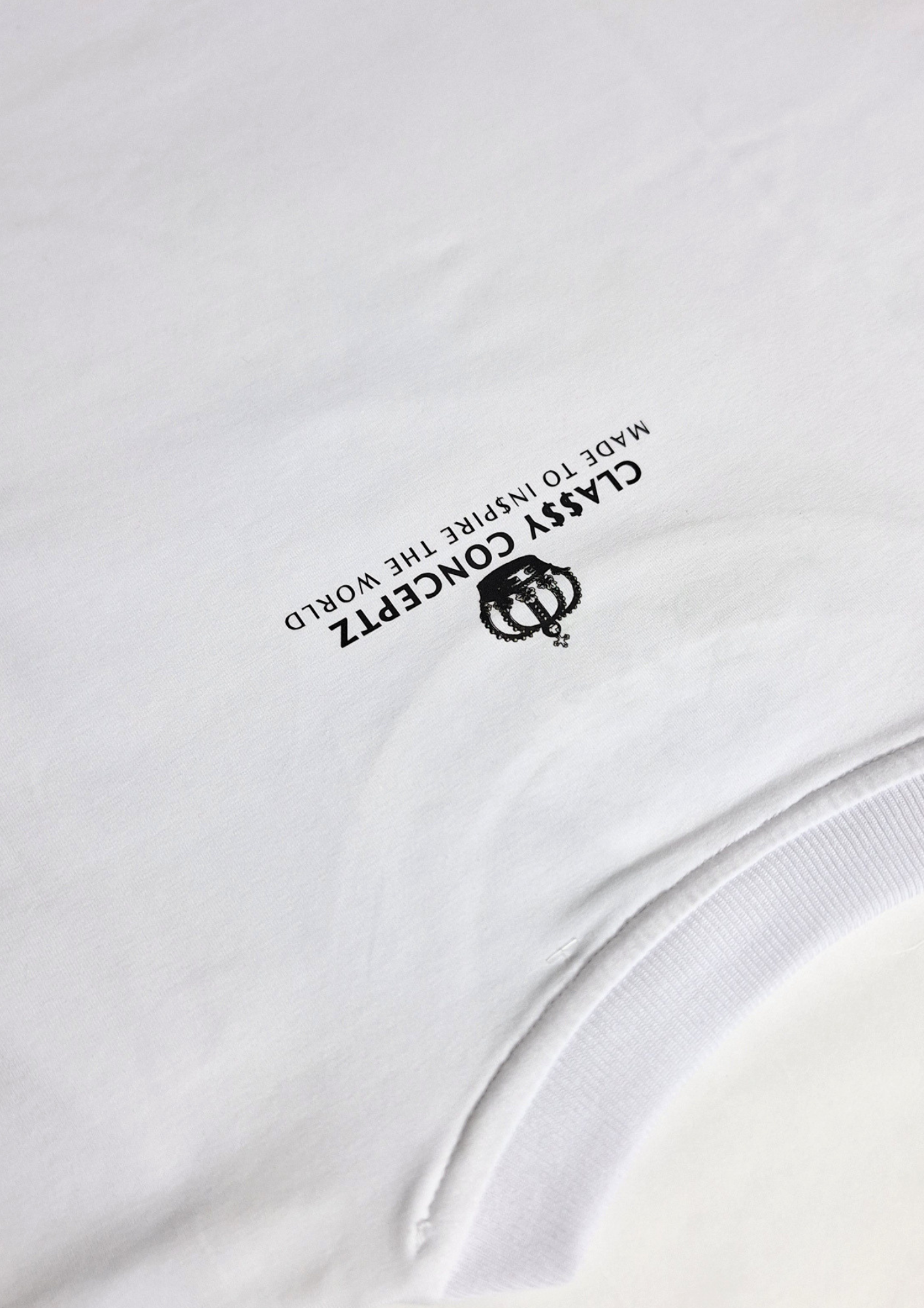CLA$$Y WHITE REGULAR TEE